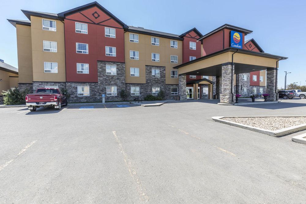 Comfort Inn & Suites Red Deer Exterior foto